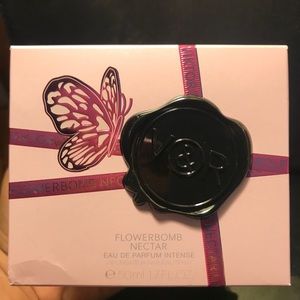 Brand New Viktor & Rolf Flowerbomb Nectar